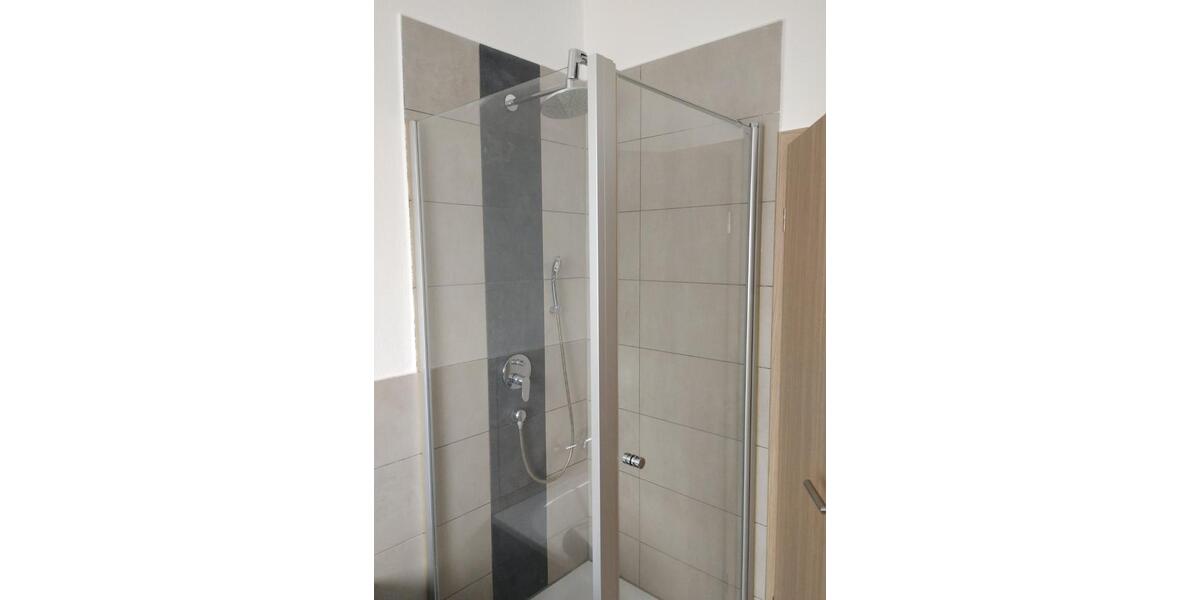 Dachgeschoßwohnung Königsbrunn - 3 Zimmer, 82 m&sup2;, 1.280&euro; | Angebot:25360942