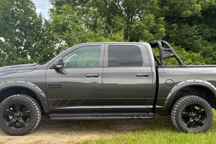 Dodge RAM 121.000 km 29.999 € Ehingen 86678