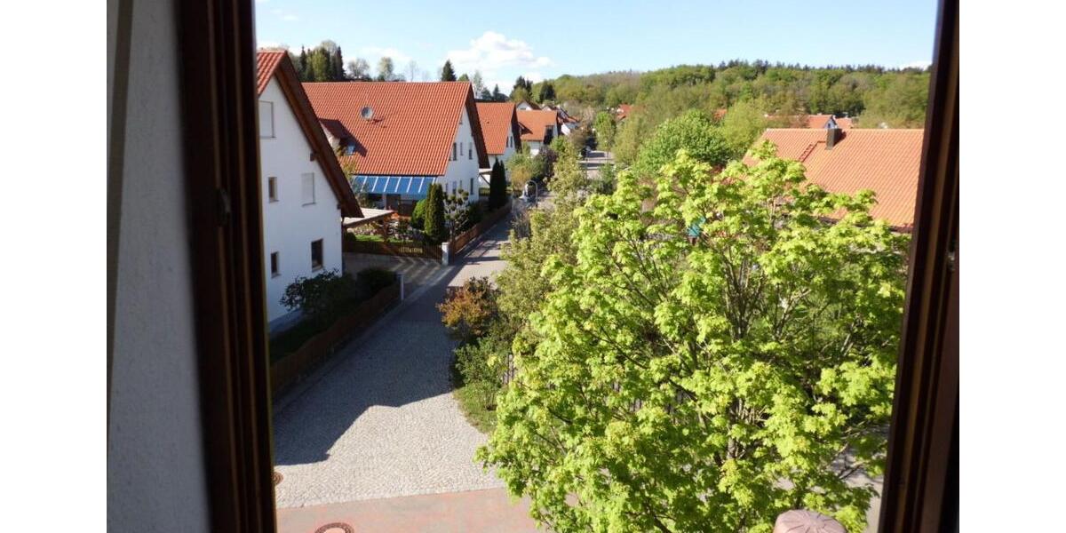 Dachgeschoßwohnung Thierhaupten - 3.5 Zimmer, 72 m&sup2;, 940&euro; | Angebot:26425708