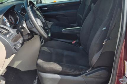 Dodge Grand Caravan 124.000 km 9.999 &euro; Adelshofen 82276
