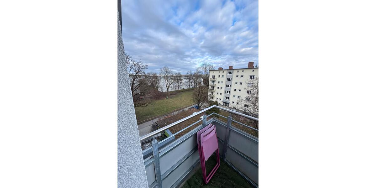 Etagenwohnung Augsburg Haunstetten-Siebenbrunn - 1 Zimmer, 40 m&sup2;, 615&euro; | Angebot:25379396