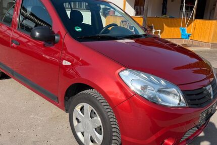 Dacia Sandero 175.000 km 1.950 &euro; GELTENDORF 82269