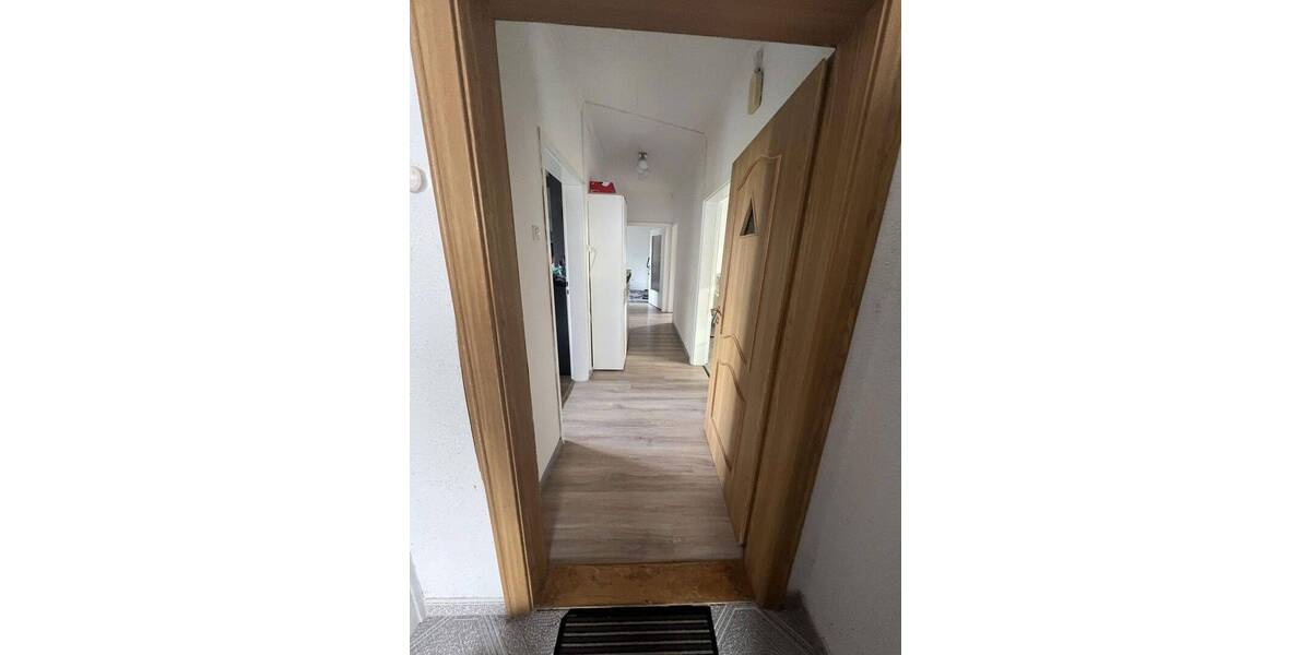 Freistehendes Zweifamilienhaus inkl. 2 Einzelgaragen in Augsburg-Bärenkeller 8 zimmer