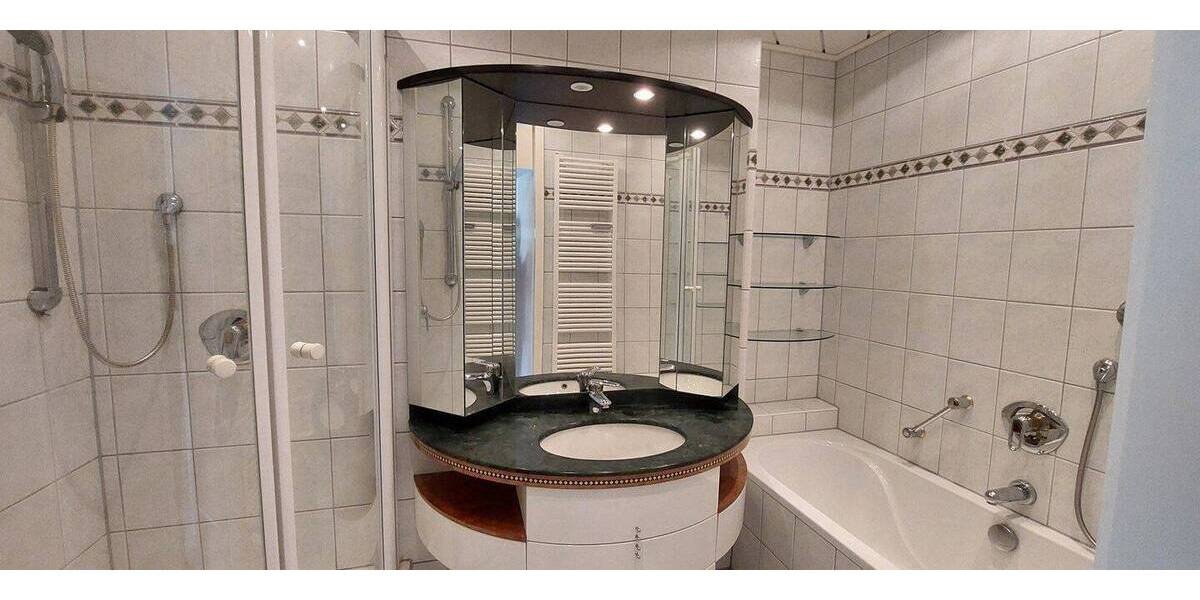 Etagenwohnung Augsburg Innenstadt - 4 Zimmer, 112 m&sup2;, 435.000&euro; | Angebot:26188529