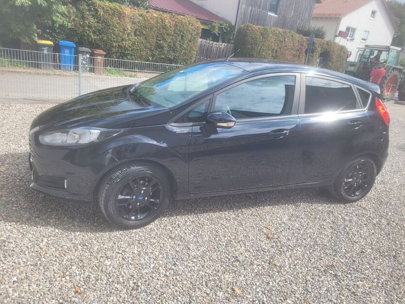 Ford Fiesta 133.401 km 6.100 € Mering 86415