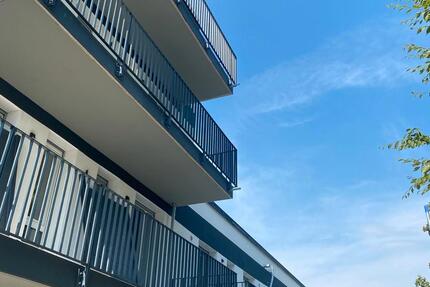 Erstbezug: 2,5 Zimmer mit Küche, Dachterrasse und TG 2.5 zimmer