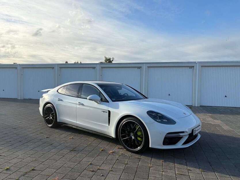 Porsche Panamera 104.500 km 62.900 € Jettingen-Scheppach 89343