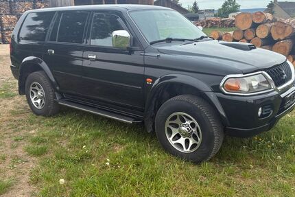 Mitsubishi Pajero 186.000 km 4.750 &euro; Pöttmes 86554