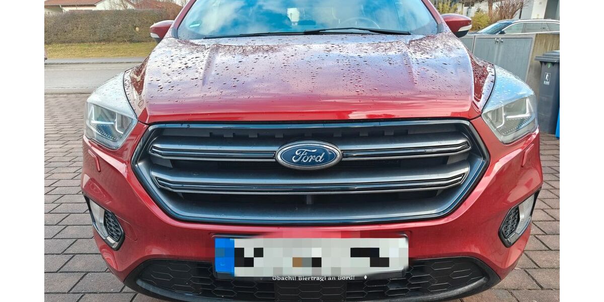 Ford Kuga 65.000 km 19.700 &euro; Dasing 86453