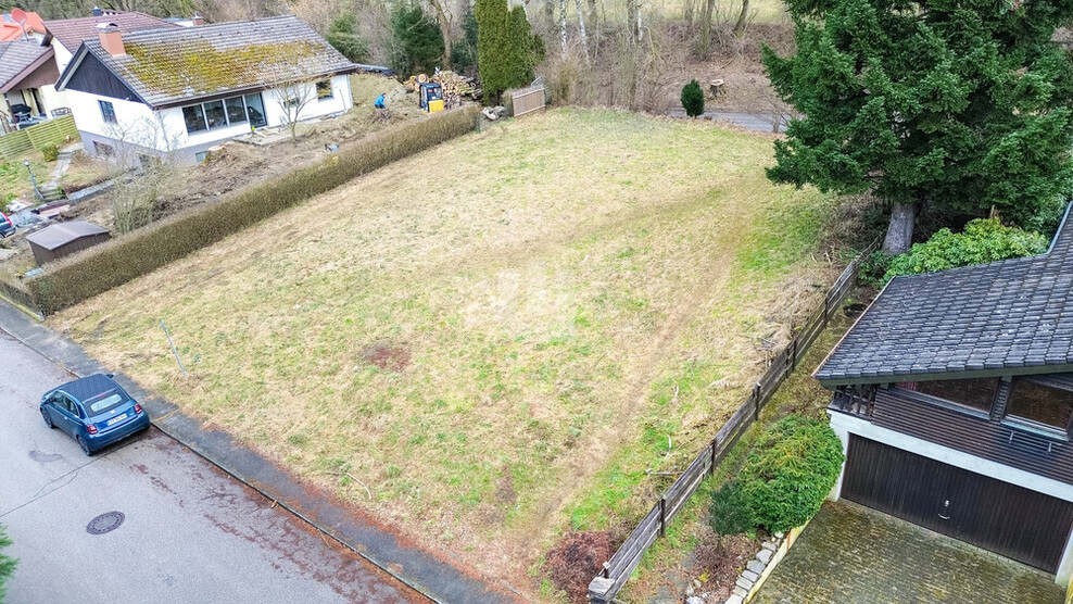 WINDISCH IMMOBILIEN: Gut geschnittenes und sonniges Baugrundstück in ländlicher Idylle zimmer