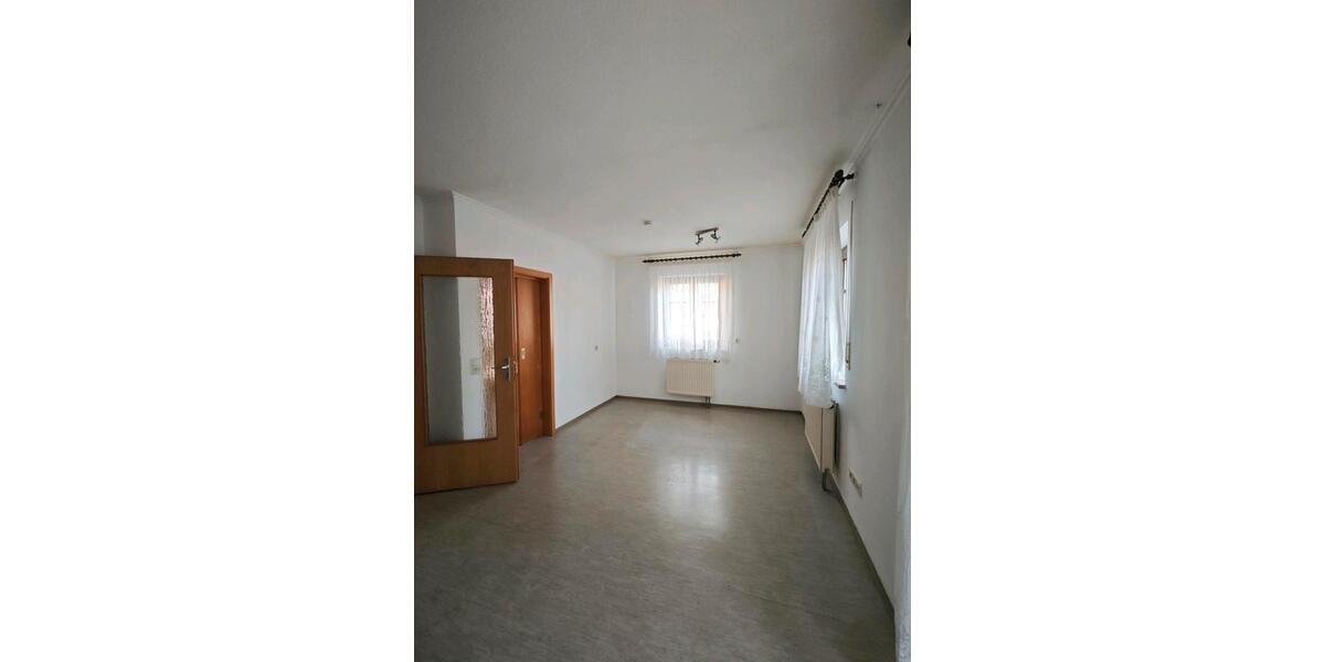 Etagenwohnung Augsburg Innenstadt - 3 Zimmer, 77 m&sup2;, 700&euro; | Angebot:25650992