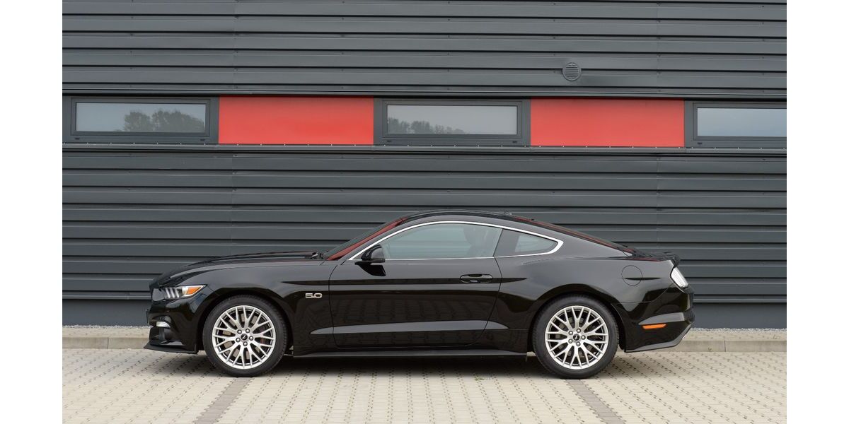 Ford Mustang 4.384 km 41.800 &euro; Aichach 86551