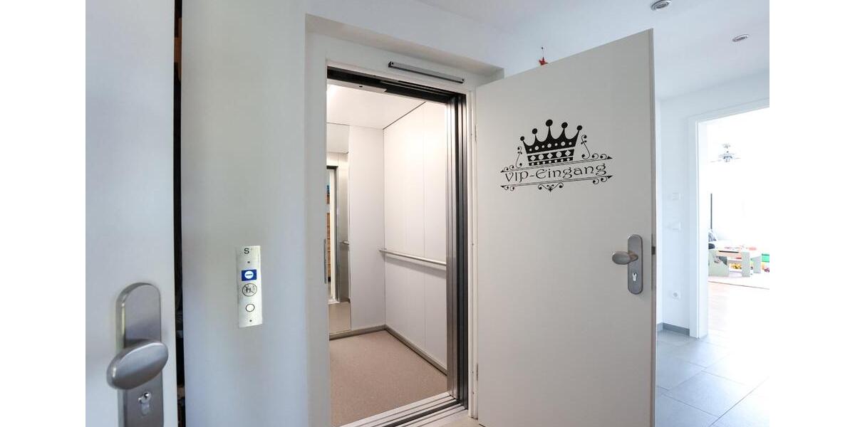 Einfamilienhaus Schwabmünchen - 3.5 Zimmer, 125 m&sup2;, 1.800&euro; | Angebot:26481218