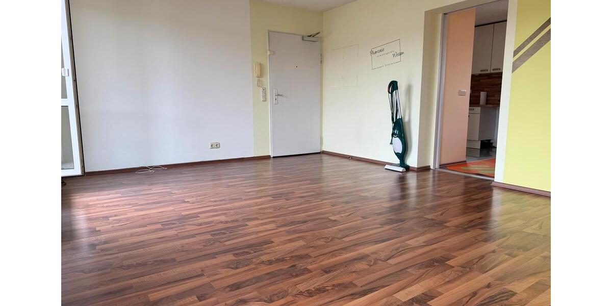 Dachgeschoßwohnung Augsburg Pfersee - 3 Zimmer, 78 m&sup2;, 1.300&euro; | Angebot:26640901