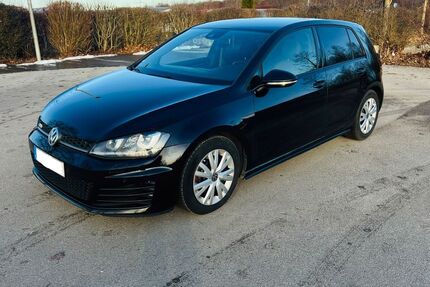 VW Golf 158.000 km 15.500 &euro; Augsburg 86199