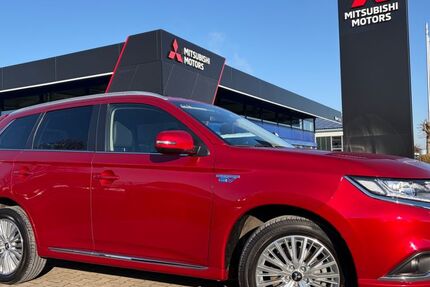 Mitsubishi Plug-in Hybrid Outlander 42.598 km 22.990 &euro; Königsbrunn 86343