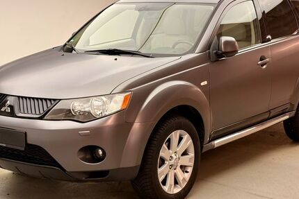Mitsubishi Outlander 181.000 km 8.299 &euro; Augsburg 86163