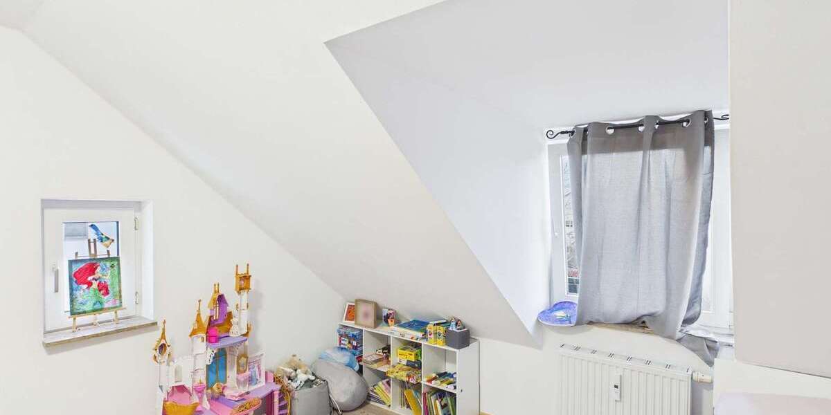 Attraktive DG-Wohnung mit solider Vermietung - 2-Zimmer-Wohnung in Augsburg Lechhausen - 2- Augsburg Lechhausen | Angebot:25960329