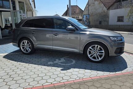 Audi Q7 233.385 km 19.900 &euro; Aichach Klingen 86551