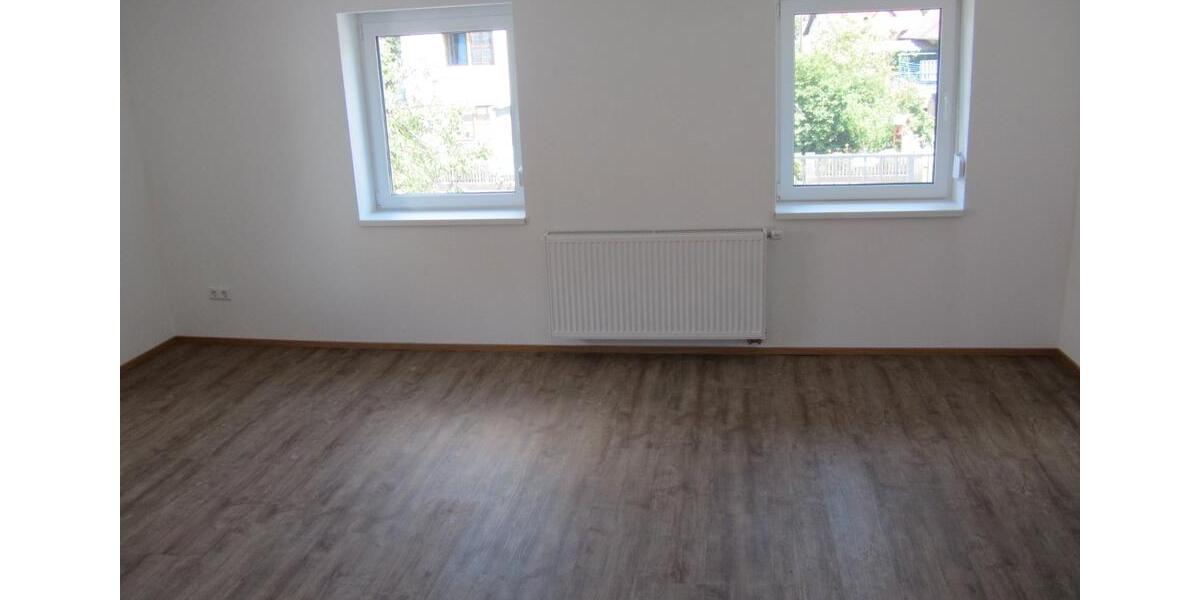 Etagenwohnung Hiltenfingen - 3 Zimmer, 80 m&sup2;, 980&euro; | Angebot:26591682