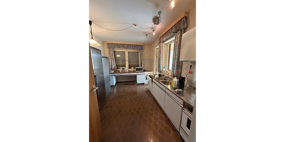 Einfamilienhaus Pöttmes - 17 Zimmer, 300 m&sup2;, 3.350&euro; | Angebot:24448406