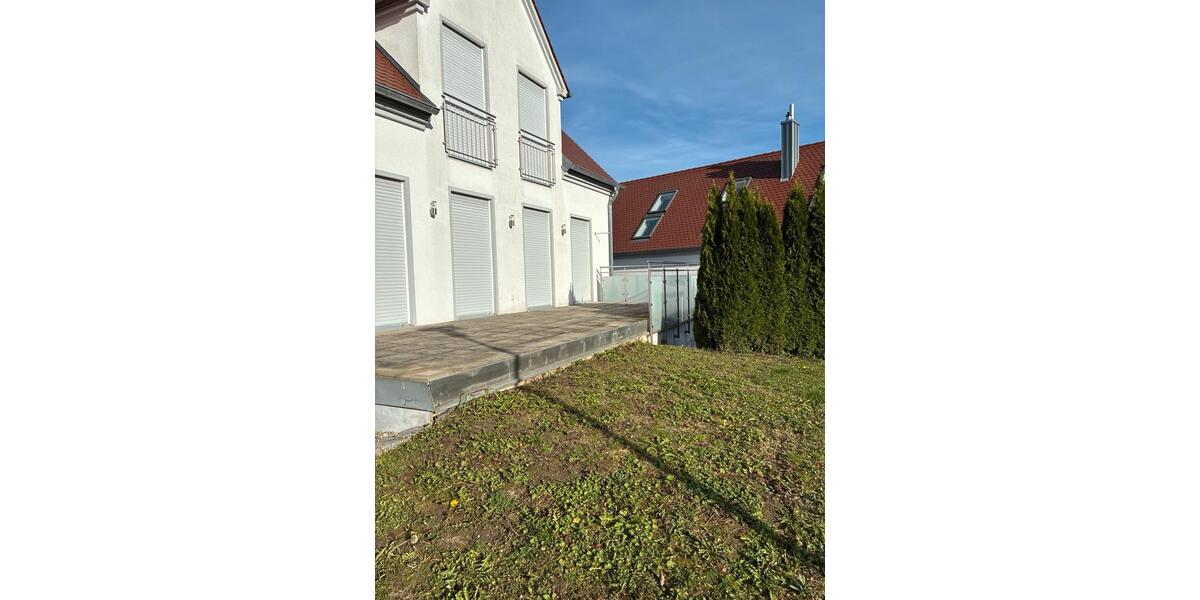 Einfamilienhaus Buttenwiesen - 5 Zimmer, 160 m&sup2;, 1.850&euro; | Angebot:23427013