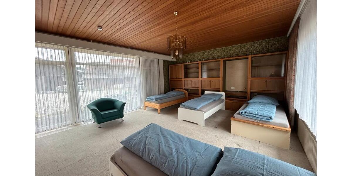 Einfamilienhaus Pöttmes - 17 Zimmer, 300 m&sup2;, 3.350&euro; | Angebot:24448406