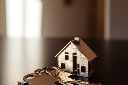 Haus Mittelstetten - 4 Zimmer, 130 m&sup2;, 2.200&euro; | Angebot:26272538