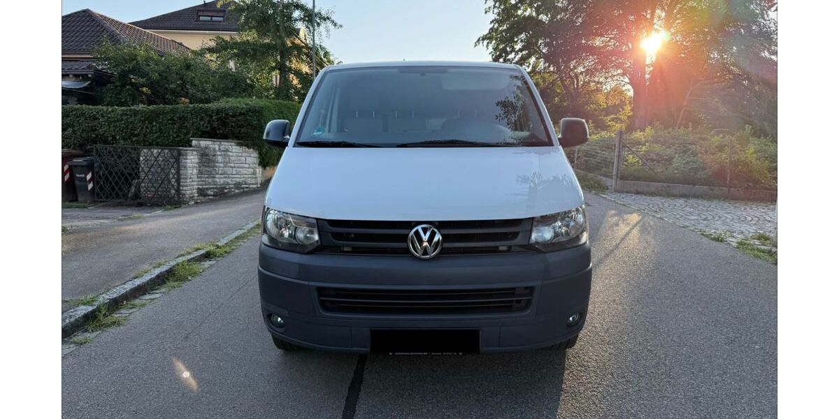 VW T5 Transporter 273.000 km 7.000 &euro; Augsburg 86156