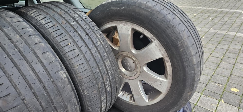 Audi A4 Avant 367.300 km 1.299 &euro; Augsburg 86150