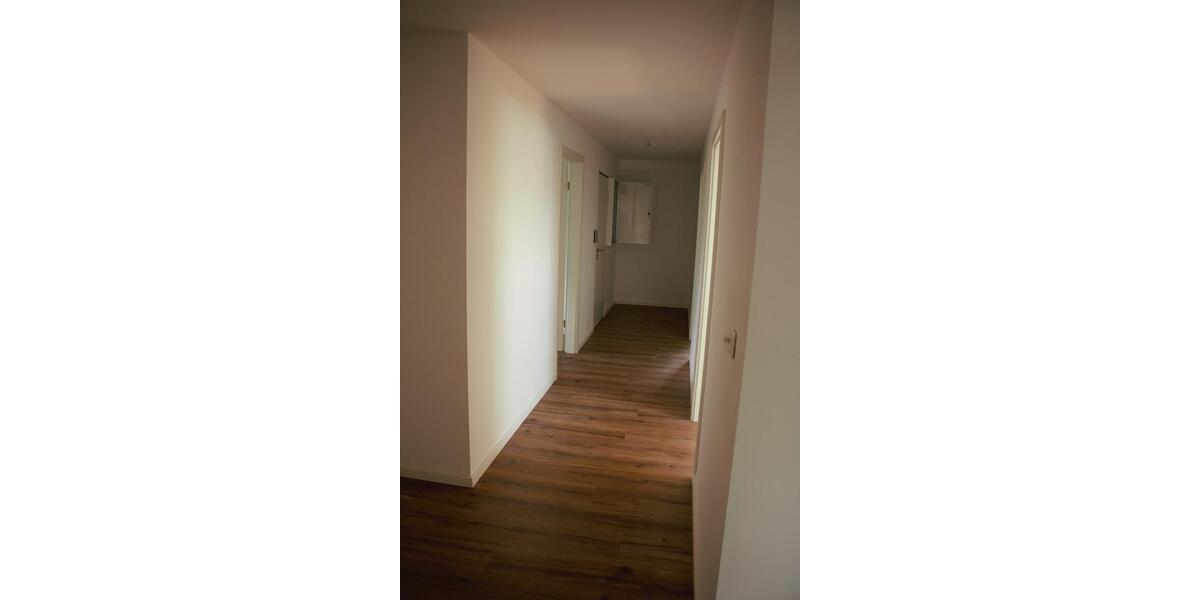 Dachgeschoßwohnung Diedorf - 4 Zimmer, 93 m&sup2;, 1.050&euro; | Angebot:26365008