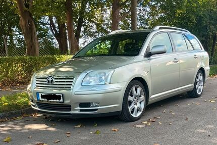 Toyota Avensis 217.000 km 2.350 &euro; Augsburg 86165