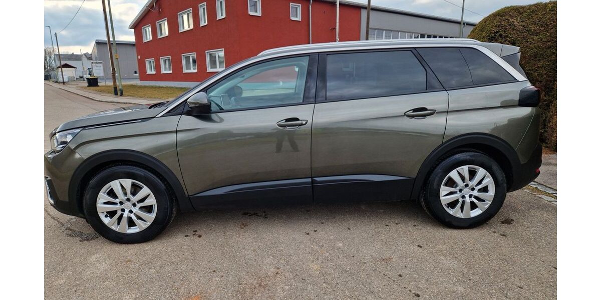 Peugeot 5008 181.083 km 13.490 &euro; Welden 86465