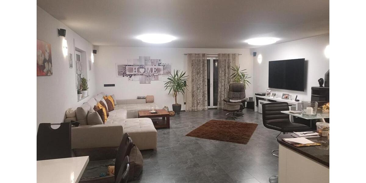 Etagenwohnung Hiltenfingen - 3 Zimmer, 115 m&sup2;, 1.200&euro; | Angebot:26531580