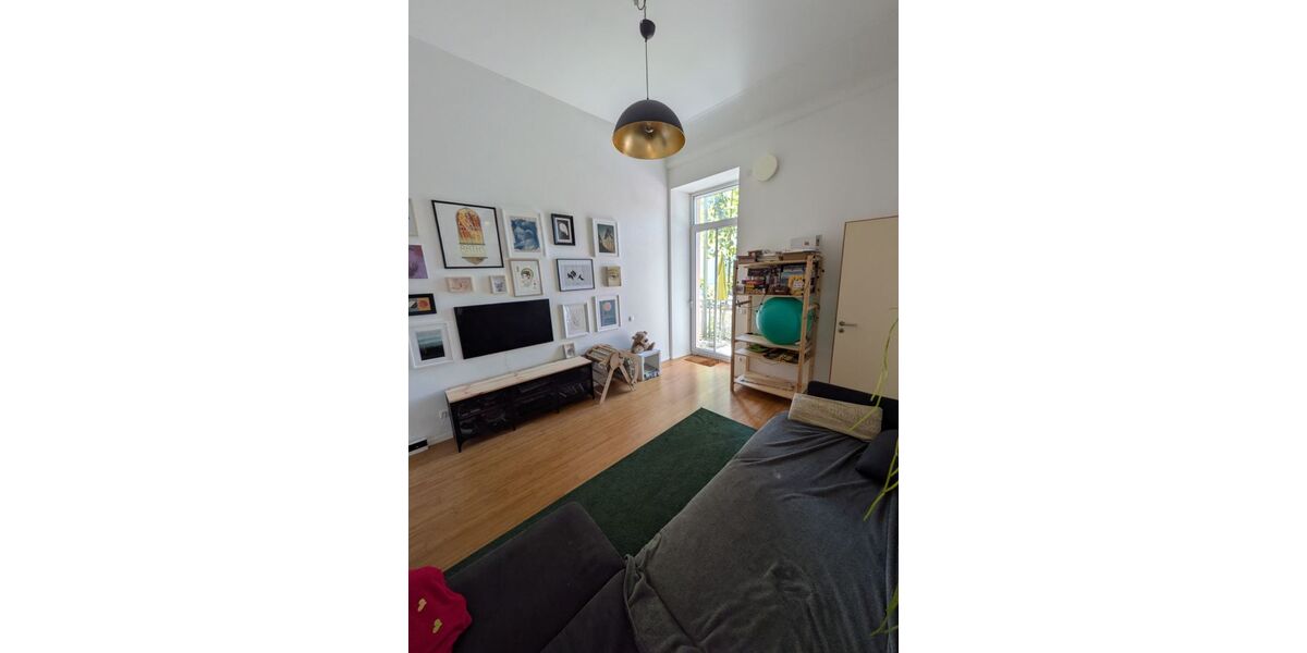 2 sanierte Altbauwohnungen 105 + 92 qm, je mit 2 Balkonen, Bambus-Parkett, hohe Räume, ruhig, nähe KUKA Augsburg - 4- Augsburg Lechhausen | Angebot:26953268