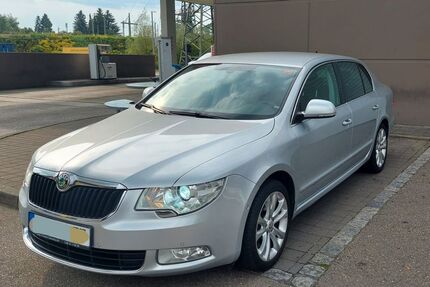 Skoda Superb 138.000 km 9.300 &euro; Augsburg 86154