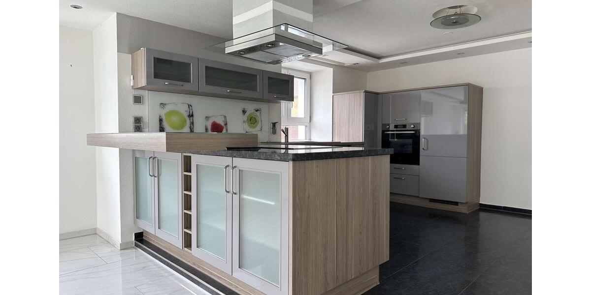 Erdgeschoßwohnung Friedberg - 3 Zimmer, 126 m&sup2;, 1.950&euro; | Angebot:26648210
