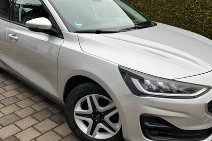 Ford Focus 59.000 km 16.990 &euro; Dinkelscherben 86424