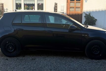 VW Golf 105.000 km 10.190 &euro; Althegnenberg 82278