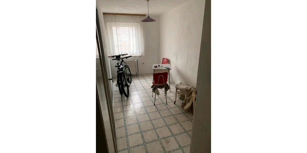 Etagenwohnung Augsburg Lechhausen - 3 Zimmer, 75 m&sup2;, 200.000&euro; | Angebot:27063773