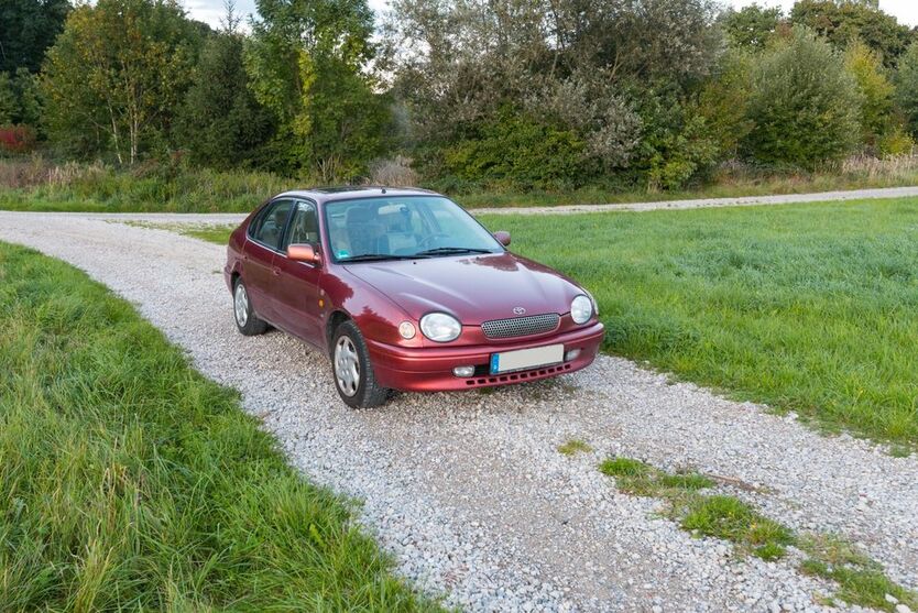 Toyota Corolla 382.000 km 2.400 € Gablingen 86456