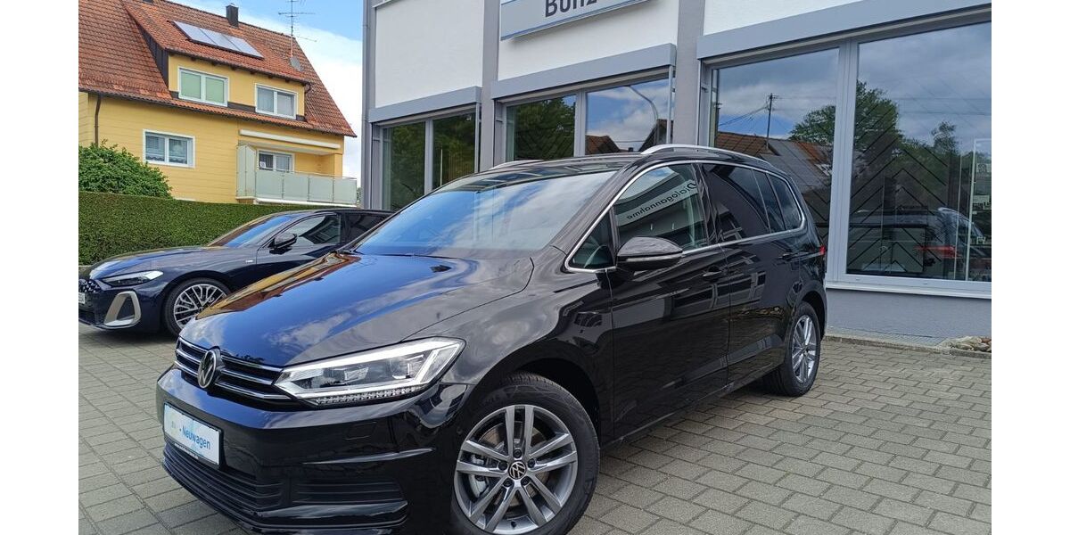 VW Touran 5.990 km 35.990 € Schwabmünchen 86830