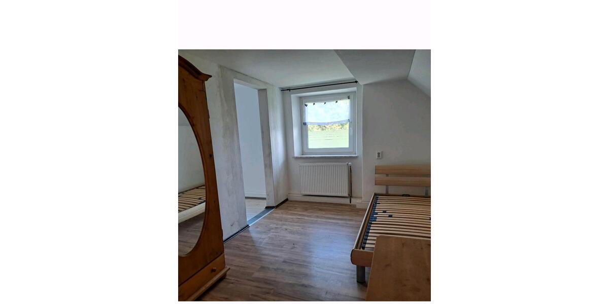 Dachgeschoßwohnung Hattenhofen - 2 Zimmer, 30 m&sup2;, 500&euro; | Angebot:26483986