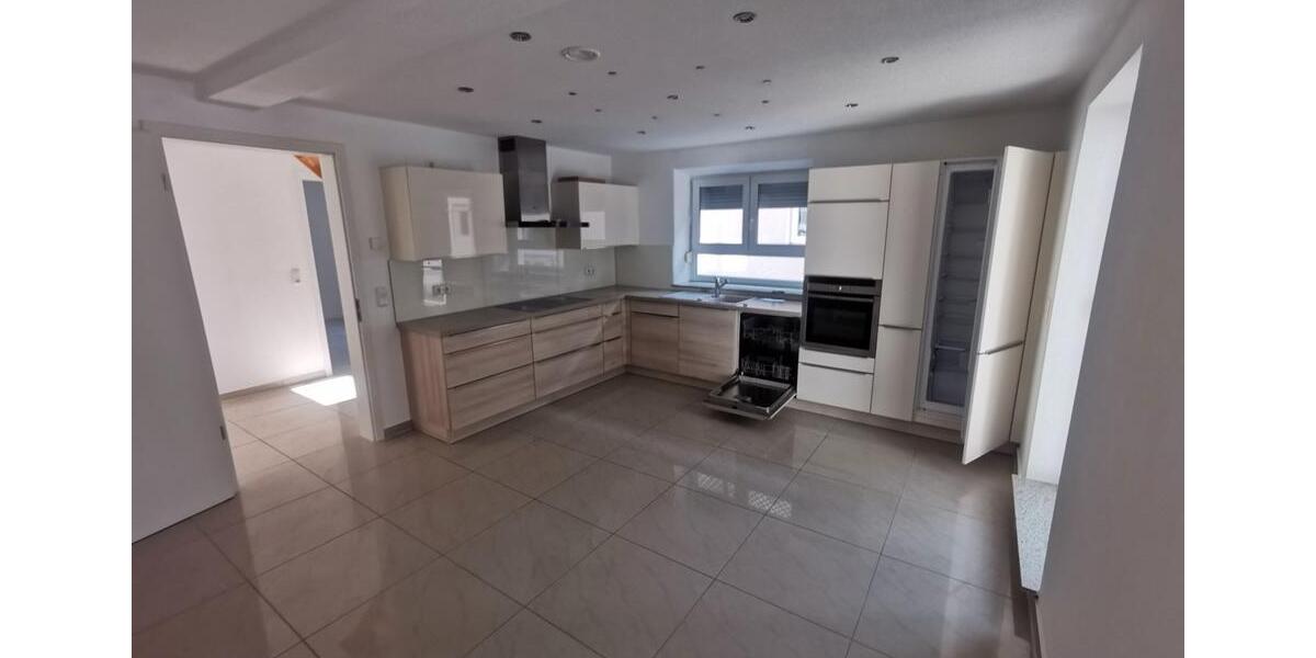 Einfamilienhaus Wertingen - 6 Zimmer, 135 m&sup2;, 1.650&euro; | Angebot:26017015