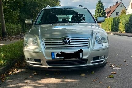 Toyota Avensis 212.000 km 4.400 &euro; Augsburg 86165