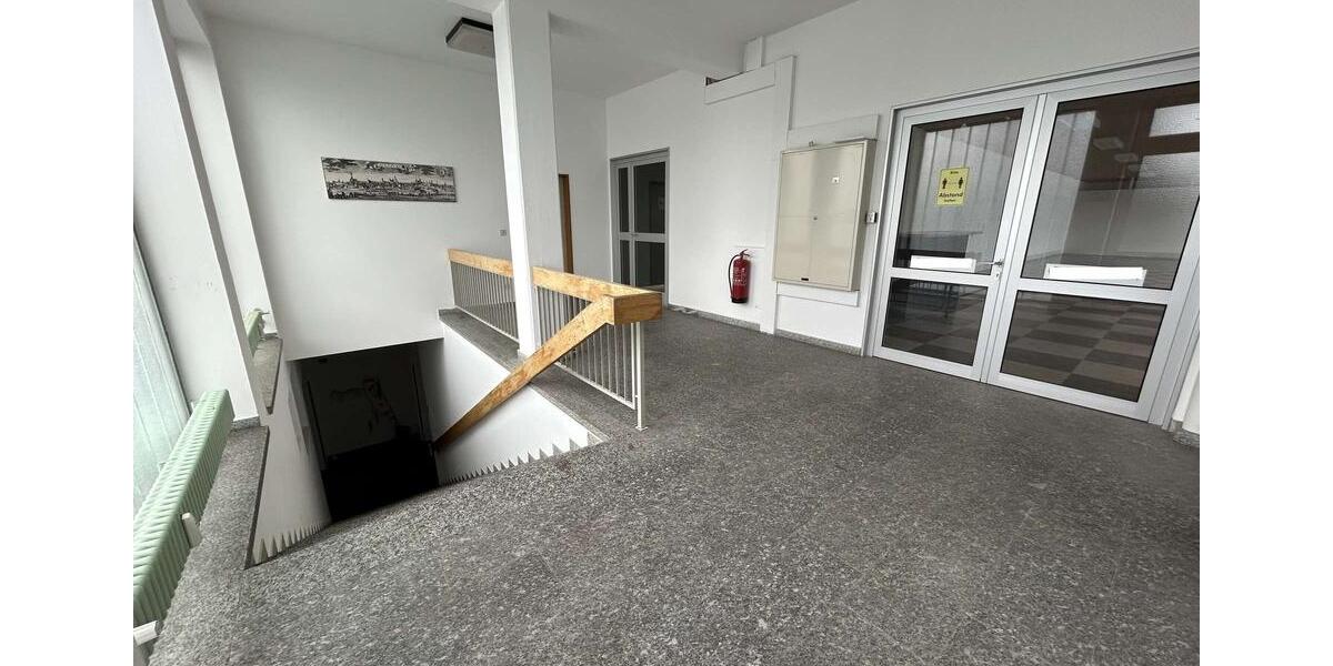 Gewerbeobjekt Neusäß - 2.500&euro; | Angebot:22578867