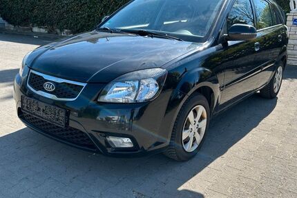 Kia Rio 188.400 km 1.390 &euro; Wertingen-Roggden 86637