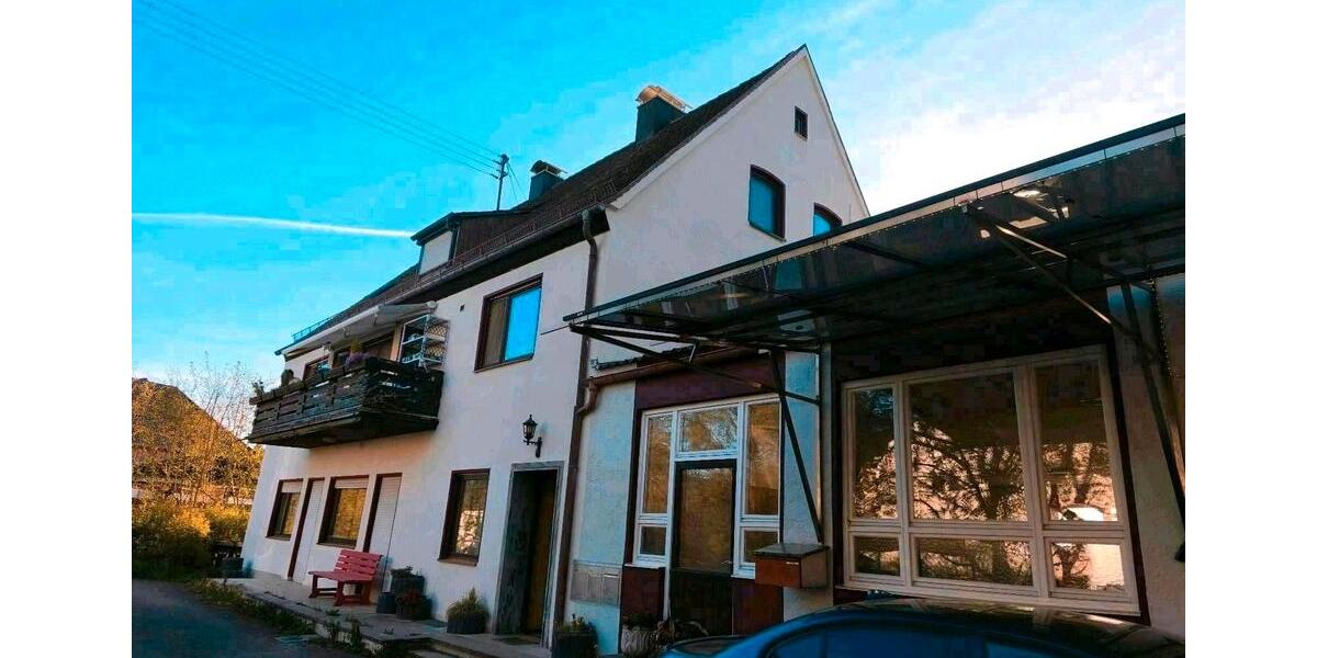Dachgeschoßwohnung Adelsried - 3 Zimmer, 73 m&sup2;, 830&euro; | Angebot:26303038