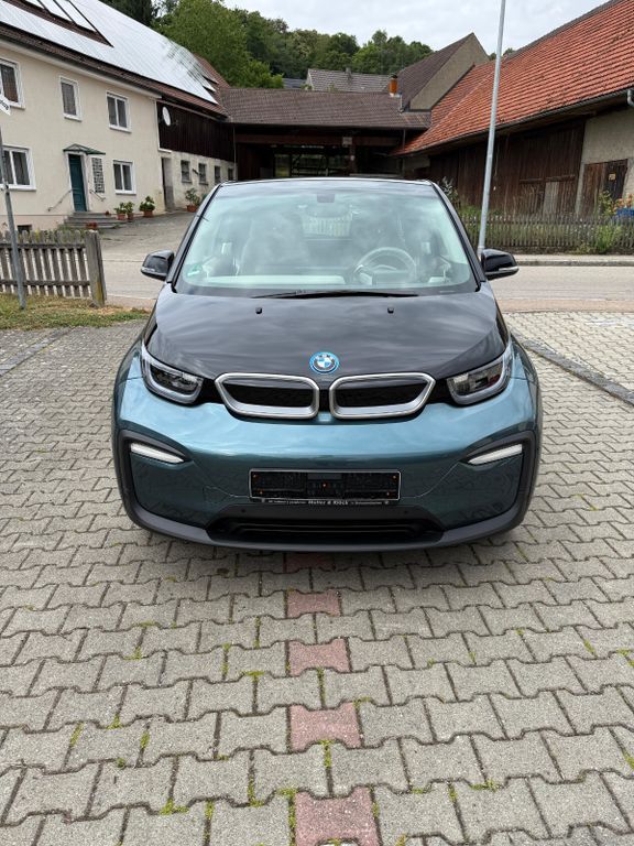 i3