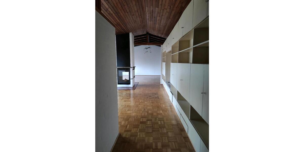 Reihenhaus Horgau - 6 Zimmer, 188 m&sup2;, 1.900&euro; | Angebot:24435997